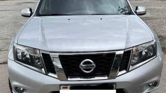 Nissan Terrano D10