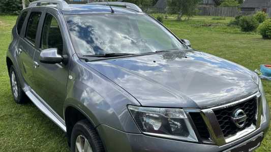 Nissan Terrano D10