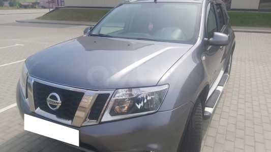 Nissan Terrano D10