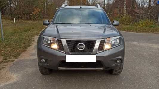 Nissan Terrano D10