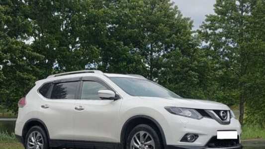Nissan X-Trail III (T32), 2017, пробег 140000 км Nissan X-Trail III (T32), 2017, пробег 140000 км