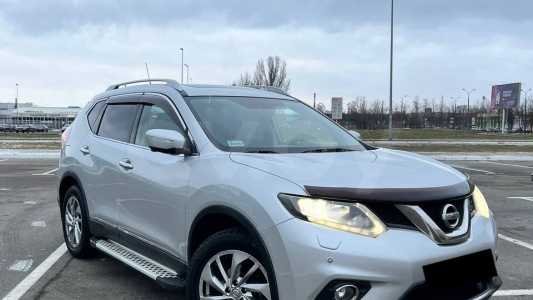 Nissan X-Trail III (T32)