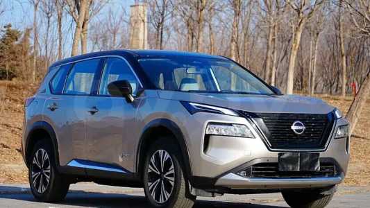 Nissan X-Trail IV (T33)