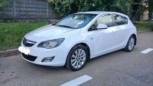 Opel Astra J