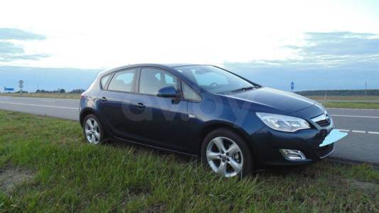 Opel Astra J