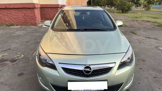 Opel Astra J