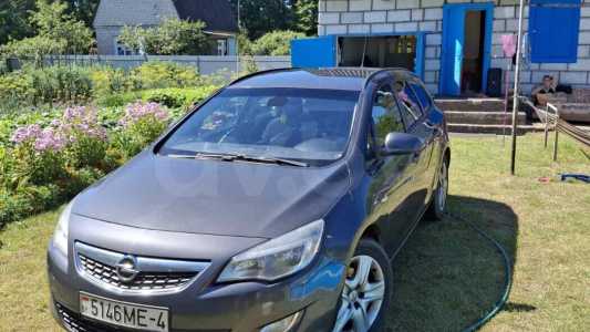 Opel Astra J