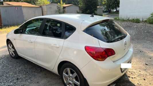 Opel Astra J