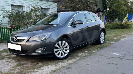 Opel Astra J