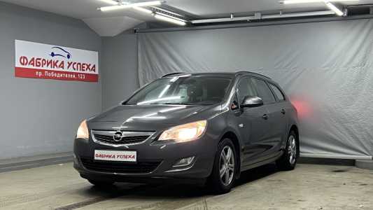 Opel Astra J