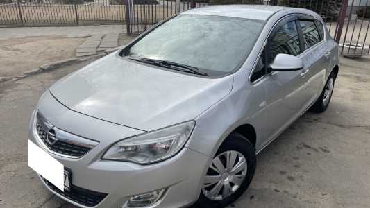 Opel Astra J