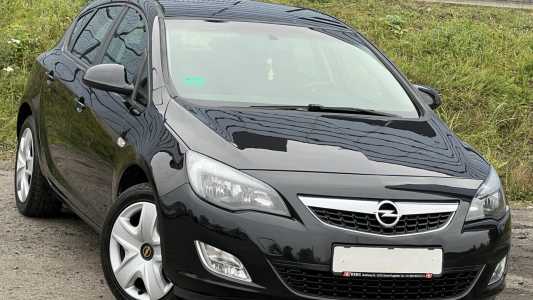 Opel Astra J