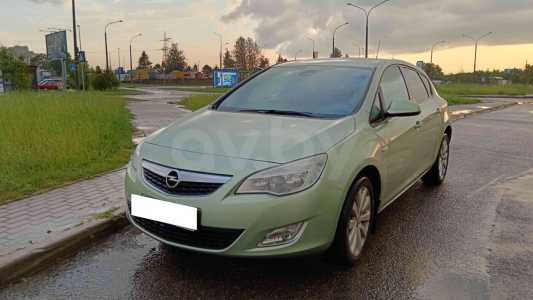 Opel Astra J