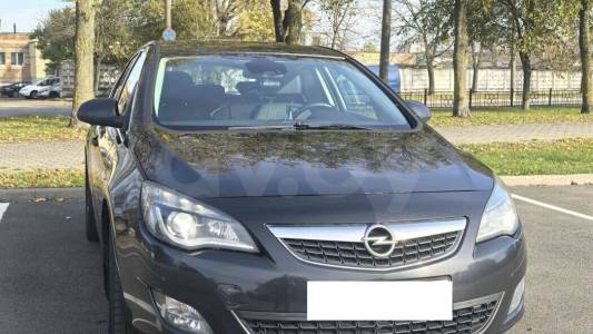 Opel Astra J