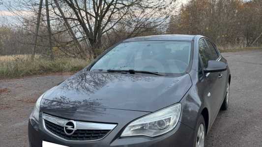 Opel Astra J