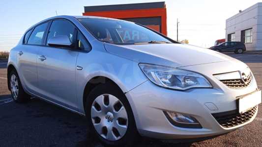 Opel Astra J