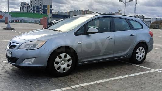 Opel Astra J