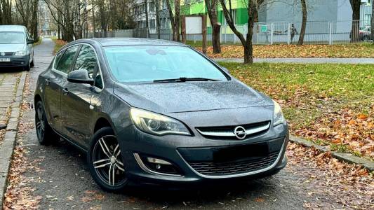 Opel Astra J Рестайлинг