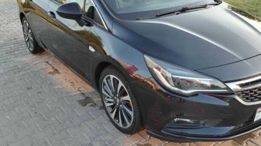 Opel Astra K, 2018, пробег 195000 км