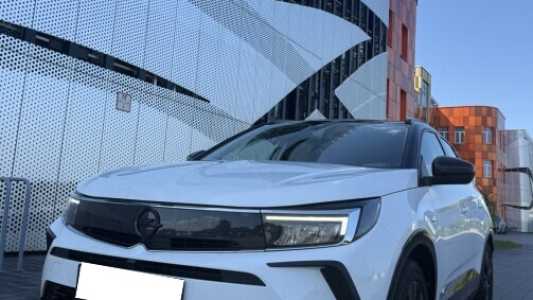 Opel Grandland X I Рестайлинг, 2022, пробег 145600 км Opel Grandland X I Рестайлинг, 2022, пробег 145600 км