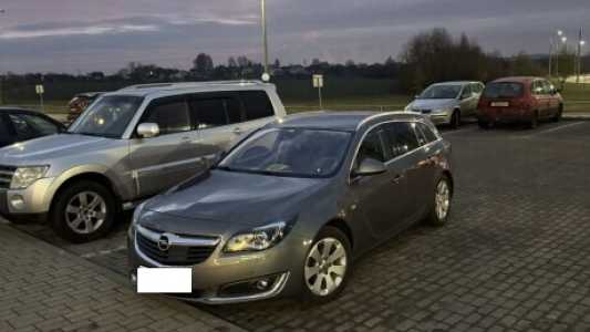 Opel Insignia I Рестайлинг, 2015, пробег 175000 км Opel Insignia I Рестайлинг, 2015, пробег 175000 км