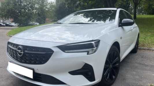 Opel Insignia II Рестайлинг, 2021, пробег 144000 км Opel Insignia II Рестайлинг, 2021, пробег 144000 км