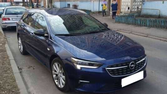 Opel Insignia II Рестайлинг, 2021, пробег 156000 км Opel Insignia II Рестайлинг, 2021, пробег 156000 км