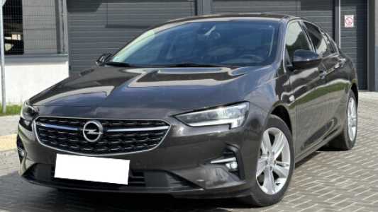 Opel Insignia II Рестайлинг, 2021, пробег 91200 км Opel Insignia II Рестайлинг, 2021, пробег 91200 км