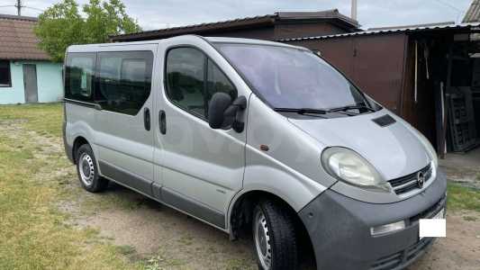 Opel Vivaro I