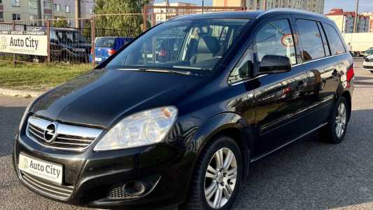 Opel Zafira B Рестайлинг