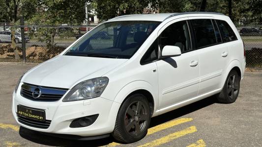 Opel Zafira B Рестайлинг