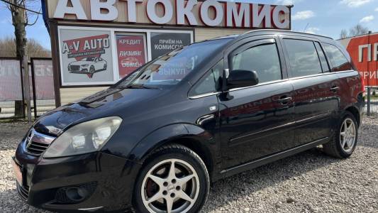 Opel Zafira B Рестайлинг