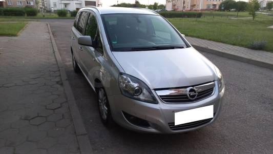 Opel Zafira B Рестайлинг