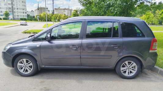 Opel Zafira B Рестайлинг