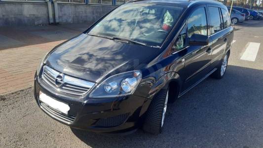 Opel Zafira B Рестайлинг