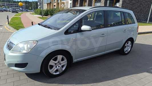 Opel Zafira B Рестайлинг