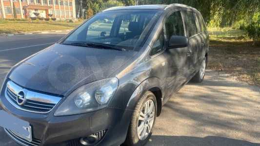 Opel Zafira B Рестайлинг