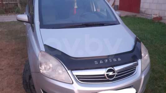 Opel Zafira B Рестайлинг