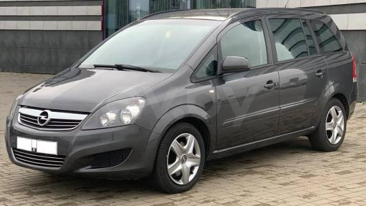 Opel Zafira B Рестайлинг