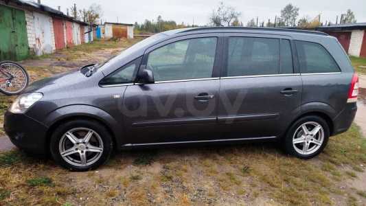 Opel Zafira B Рестайлинг