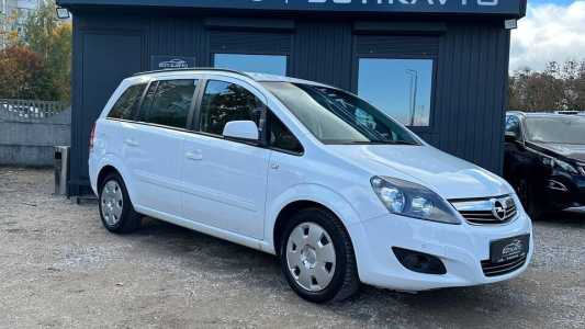 Opel Zafira B Рестайлинг