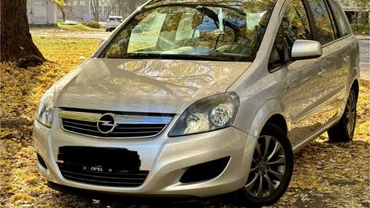 Opel Zafira B Рестайлинг