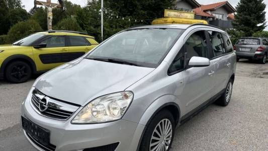 Opel Zafira B Рестайлинг