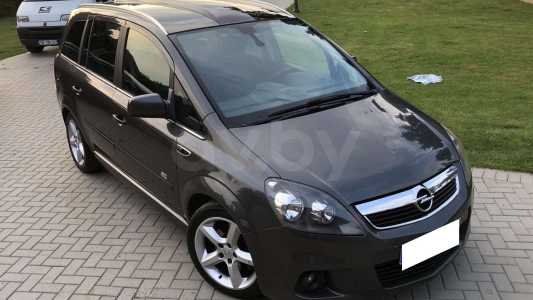 Opel Zafira B Рестайлинг