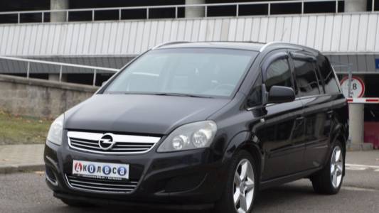 Opel Zafira B Рестайлинг