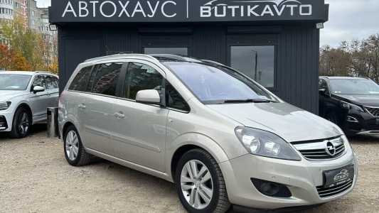 Opel Zafira B Рестайлинг