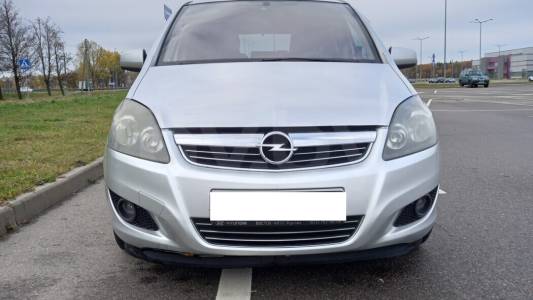 Opel Zafira B Рестайлинг