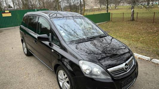 Opel Zafira B Рестайлинг