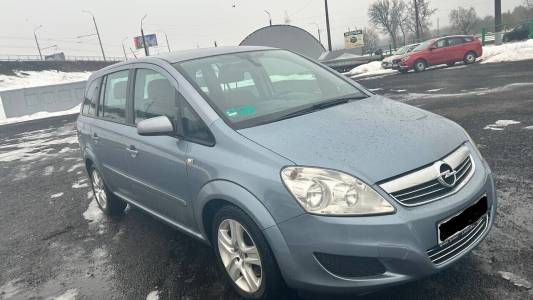 Opel Zafira B Рестайлинг