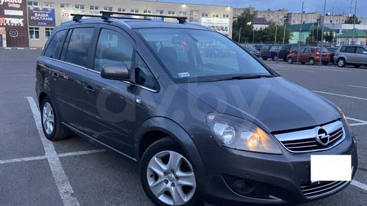 Opel Zafira B Рестайлинг